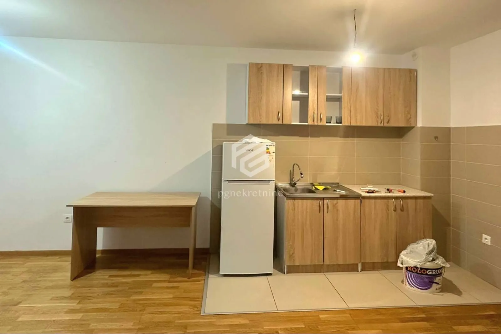 Izdavanje, dvosoban stan, 69m², Ljubović, Podgorica