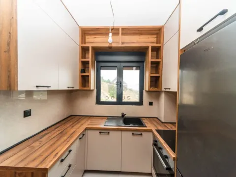 Izdavanje, jednosoban stan, 47m², Gorica C, Podgorica - image 4