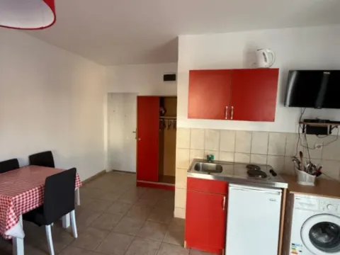 Izdavanje, garsonjera, 35m², Ilino, Bar - image 6