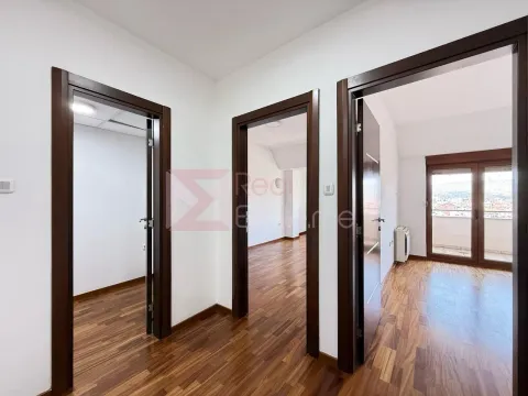 Sale, four bedroom apartment, 220m², Preko Morače, Podgorica - image 6