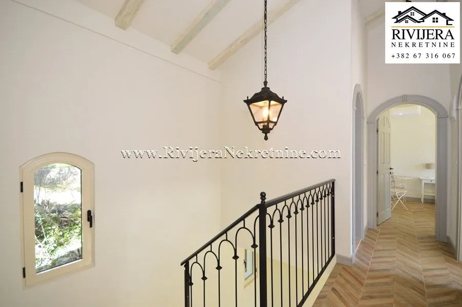 Prodaja, kuća, 184m², Baošići, Herceg Novi