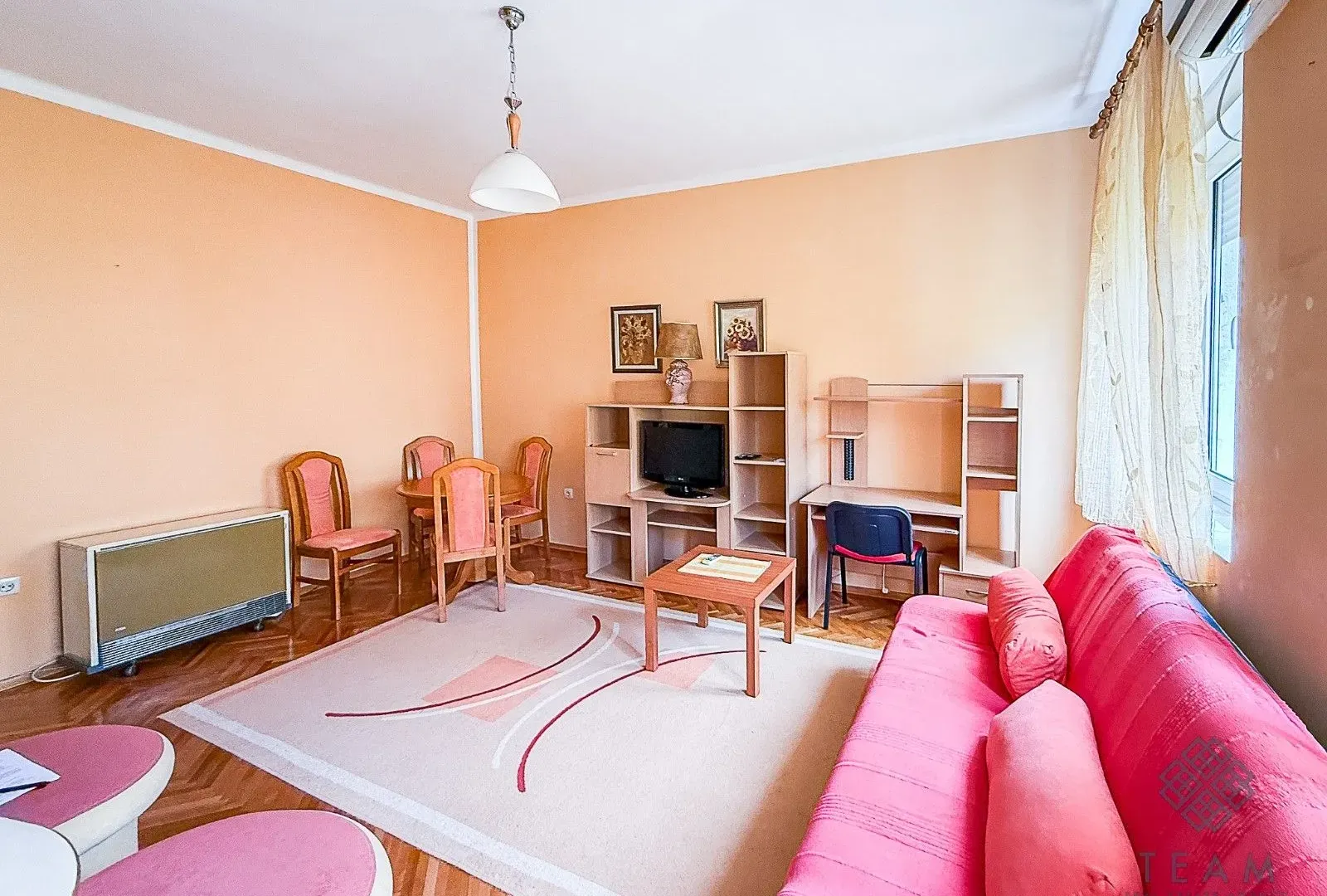 Izdavanje, kuća, 52m², Centar, Podgorica