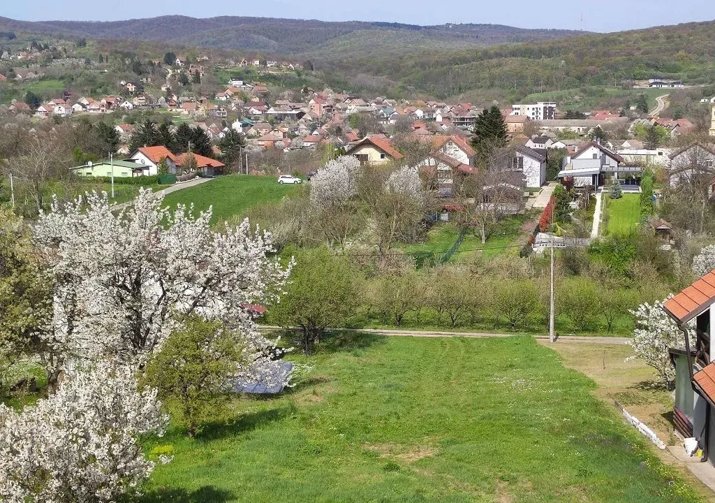 Sale, land lot, 813m², Irig, Srbija