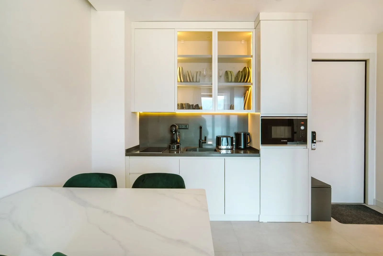 Sale, two bedroom apartment, 49m², Bečići, Budva