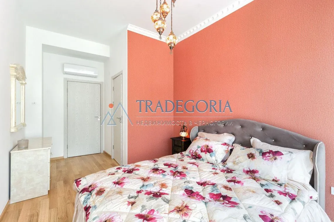 Prodaja, dvosoban stan, 102m², Bečići, Budva