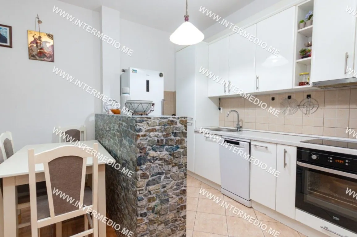 Prodaja, dvosoban stan, 62m², Topla, Herceg Novi