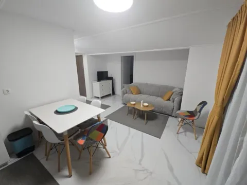 Izdavanje, jednosoban stan, 41m², Kalimanj, Tivat - image 4