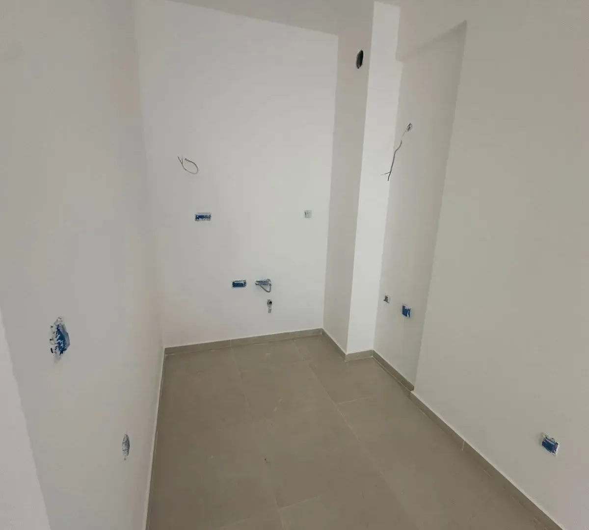 Prodaja, jednosoban stan, 43m², Stari Aerodrom, Podgorica