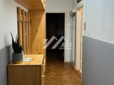 Izdavanje, dvosoban stan, 60m², Centar, Novi Sad - image 8