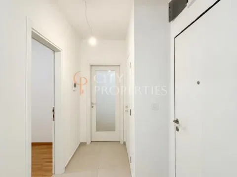Prodaja, stan, 65m², Stari Aerodrom, Podgorica - image 3