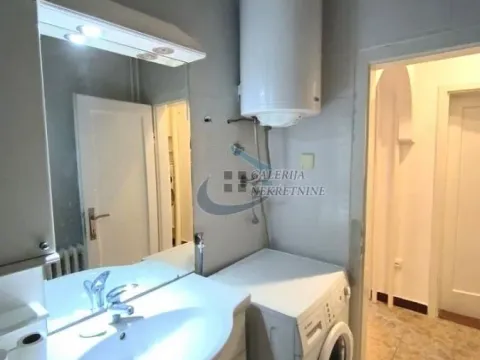 Izdavanje, poslovni prostor, 52m², Savski Venac, Beograd - image 16