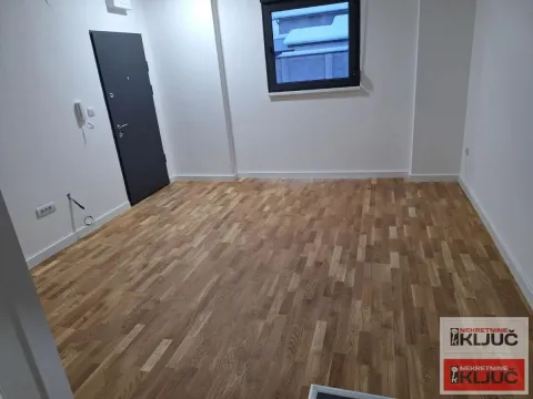 Prodaja, jednosoban stan, 33m², Klisa, Novi Sad Sve Podlokacije - image 1