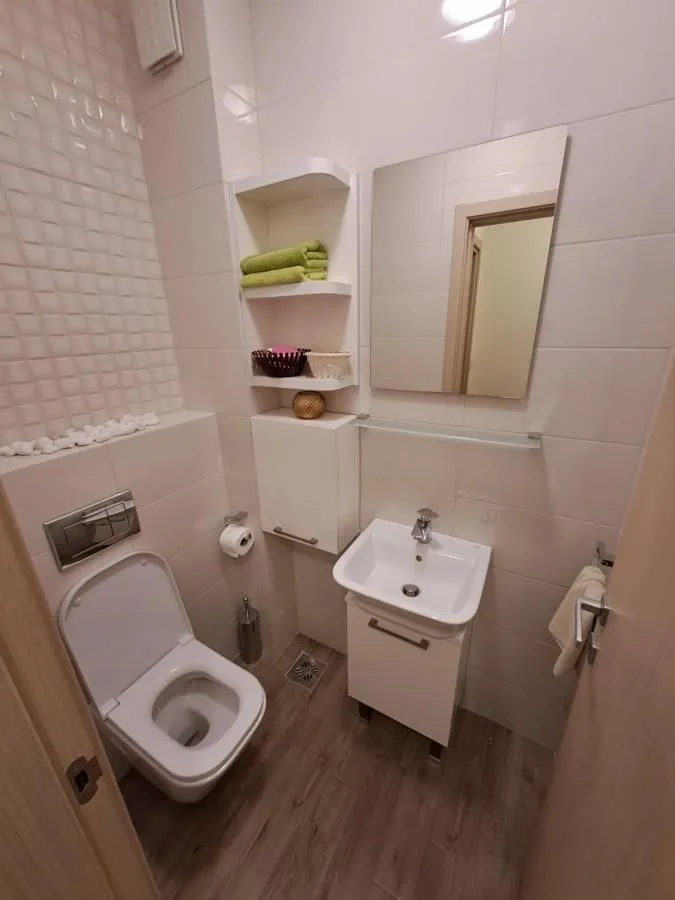 Prodaja, dvosoban stan, 72m², Podgorica, Crna Gora