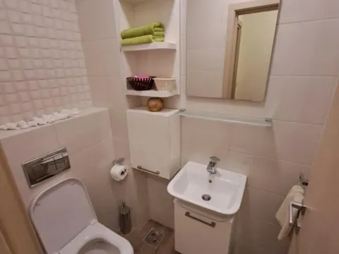 Prodaja, dvosoban stan, 72m², Podgorica, Crna Gora - image 8