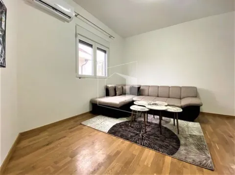 Rent, one bedroom apartment, 39m², Drač, Podgorica - image 1