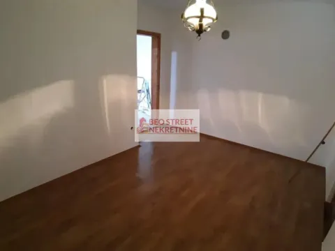 Prodaja, kuća, 135m², Gornji Milanovac, Srbija - image 11