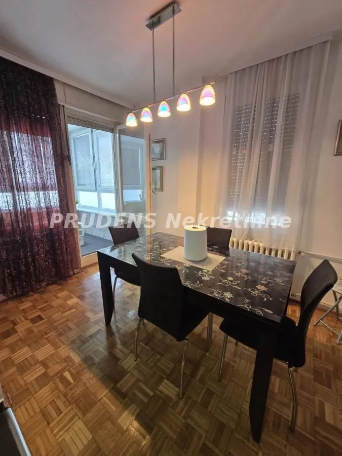 Izdavanje, dvosoban stan, 64m², Crveni Krst, Beograd