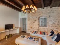 Izdavanje, kuća, 90m², Muo, Kotor - image 4