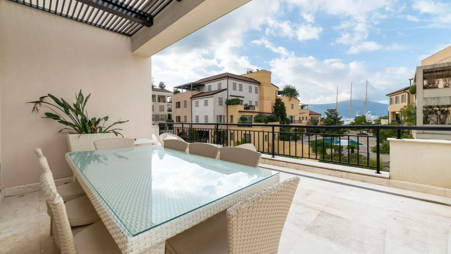 Prodaja, dvosoban stan, 150m², Porto Montenegro, Tivat