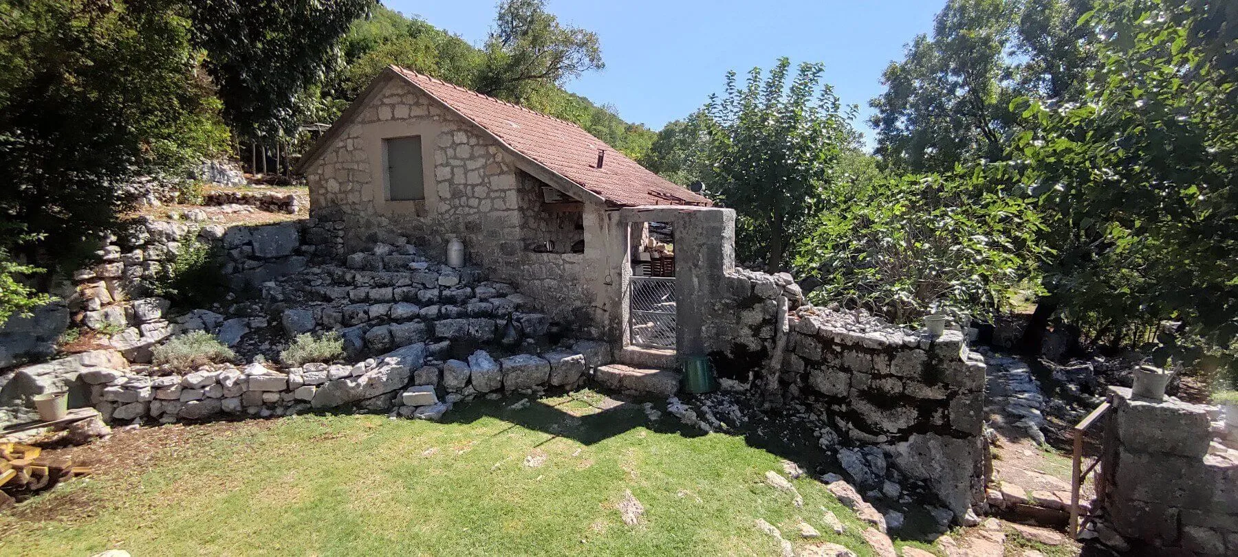 Prodaja, kuća, 200m², Drušići, Cetinje