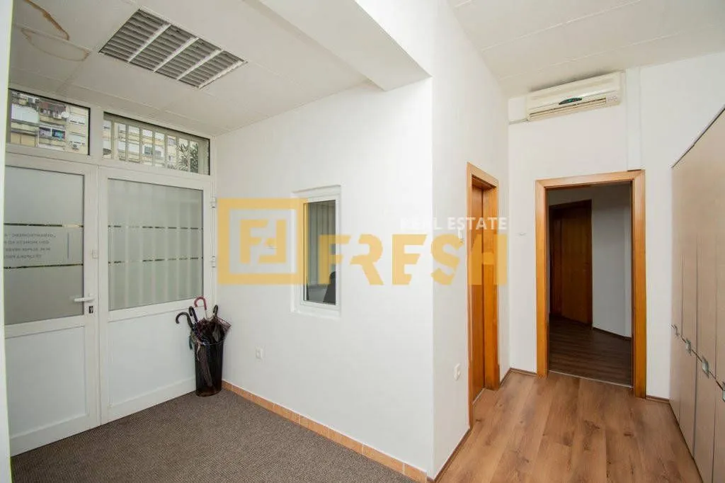 Sale, office space, 135m², Gintaš, Podgorica