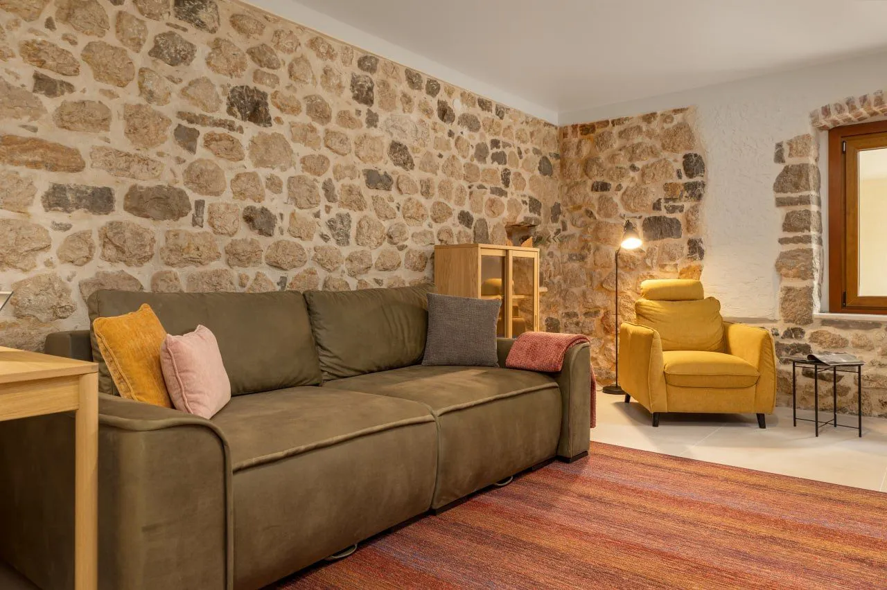 Prodaja, kuća, 170m², Škaljari, Kotor