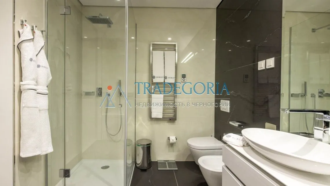 Prodaja, jednosoban stan, 95m², Budva, Crna Gora