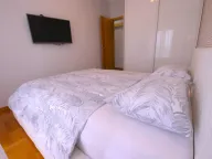 Izdavanje, stan, 65m², Blok 6, Podgorica - image 9