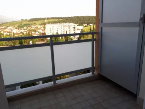 Sale, studio apartment, 26m², City Kej, Podgorica - image 8