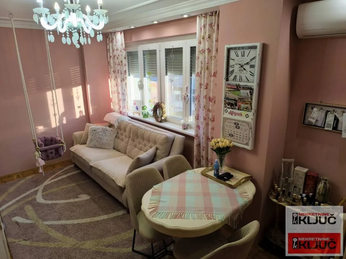 Prodaja, dvosoban stan, 41m², Železnička Stanica, Novi Sad Sve Podlokacije