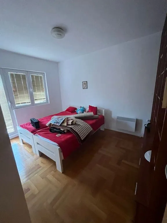 Izdavanje, kuća, 300m², Donja Gorica, Podgorica