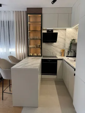 Sale, one bedroom apartment, 42m², Bečići, Budva - image 1