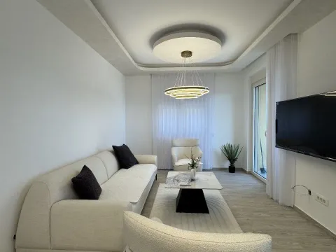 Sale, two bedroom apartment, 74m², Bečići, Budva - image 7