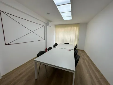 Sale, office space, 127m², Bečići, Budva - image 12