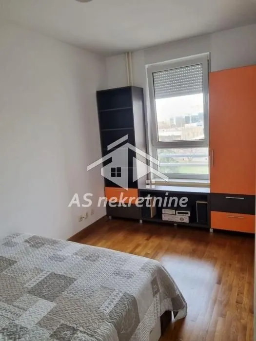 Izdavanje, dvosoban stan, 52m², Novi Beograd Blok 67, Novi Beograd Sve Podlokacije