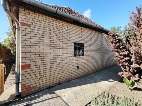 Kuća in Mali Bajmok