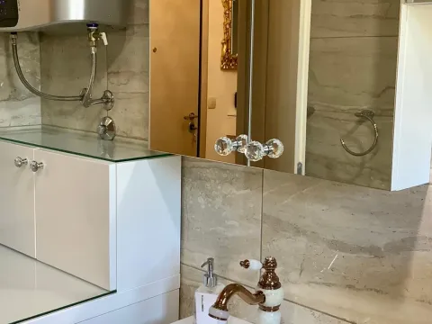 Prodaja, trosoban stan, 58m², Centar, Budva - image 12