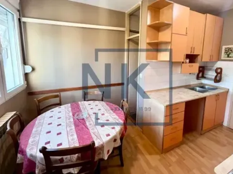 Izdavanje, dvosoban stan, 70m², Centar, Podgorica - image 5