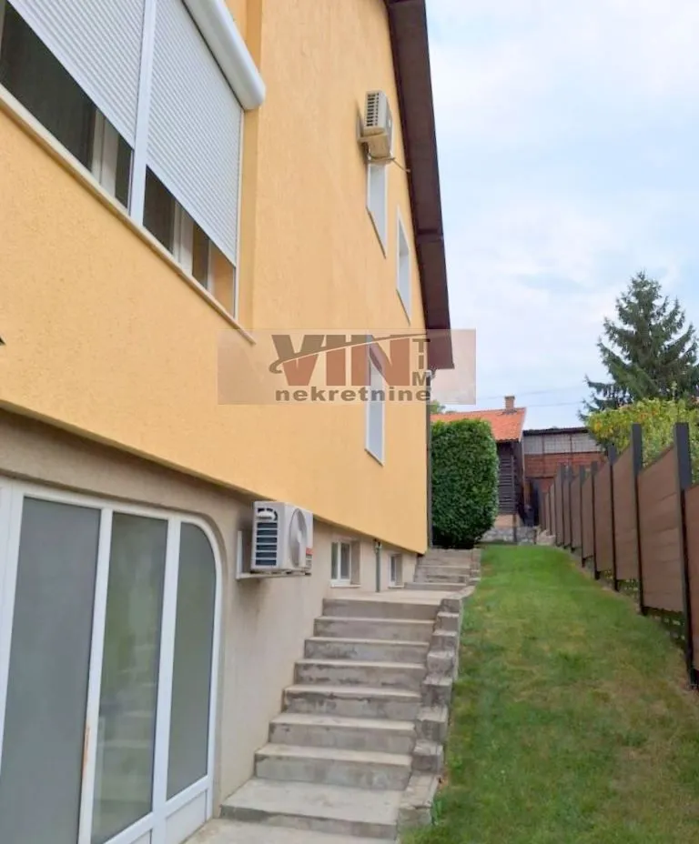 Sale, house, 500m², Jajinci, Voždovac Sve Podlokacije