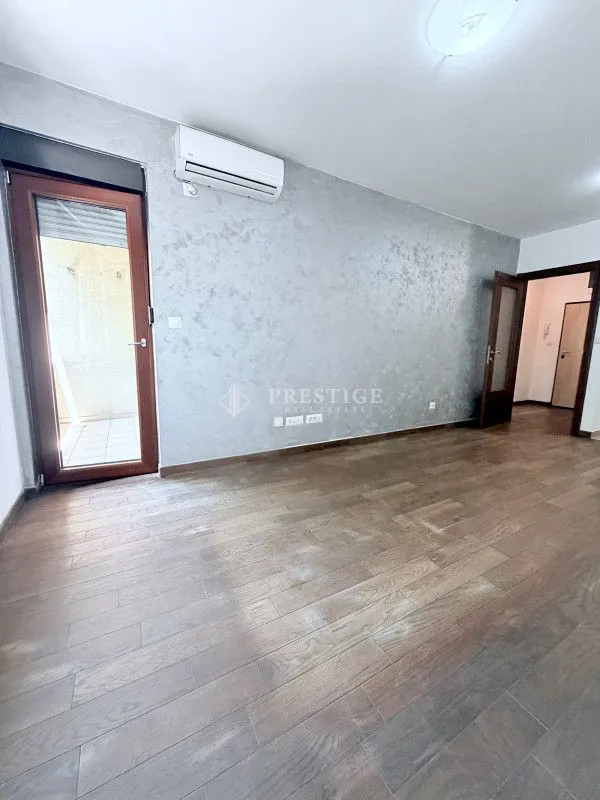 Rent, one bedroom apartment, 45m², Stara Varoš, Podgorica