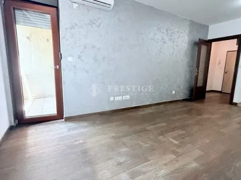 Rent, one bedroom apartment, 45m², Stara Varoš, Podgorica - image 2