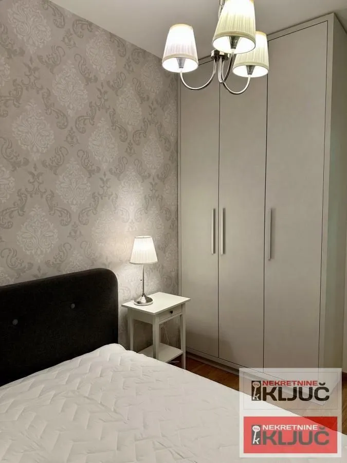 Prodaja, dvosoban stan, 49m², Centar, Novi Sad