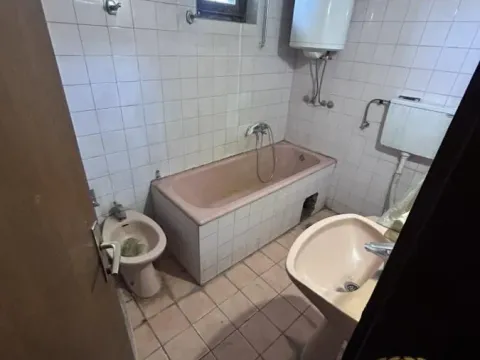 Rent, house, 200m², Medaković Sve Podlokacije, Beograd - image 22