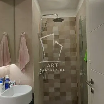 Sale, two bedroom apartment, 61m², Kanarevo Brdo, Beograd - image 3