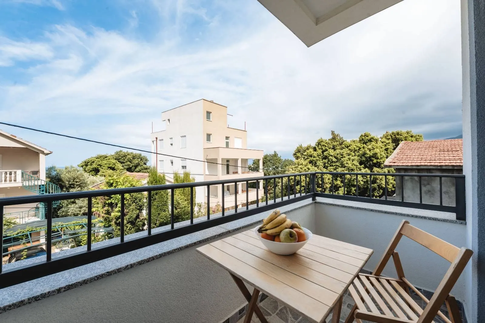 Sale, apartment, 850m², Bar, Crna Gora