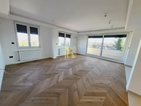 Sale, four bedroom apartment, 127m², Bulevar Evrope, Novi Sad Sve Podlokacije