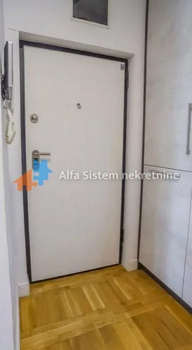 Rent, three bedroom apartment, 75m², Filmski Grad, Beograd