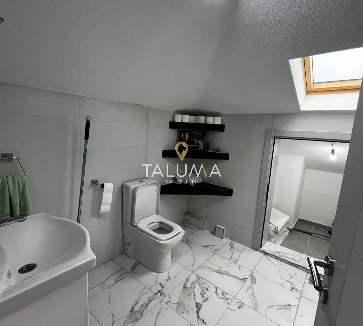 Izdavanje, dvosoban stan, 80m², Zabjelo, Podgorica