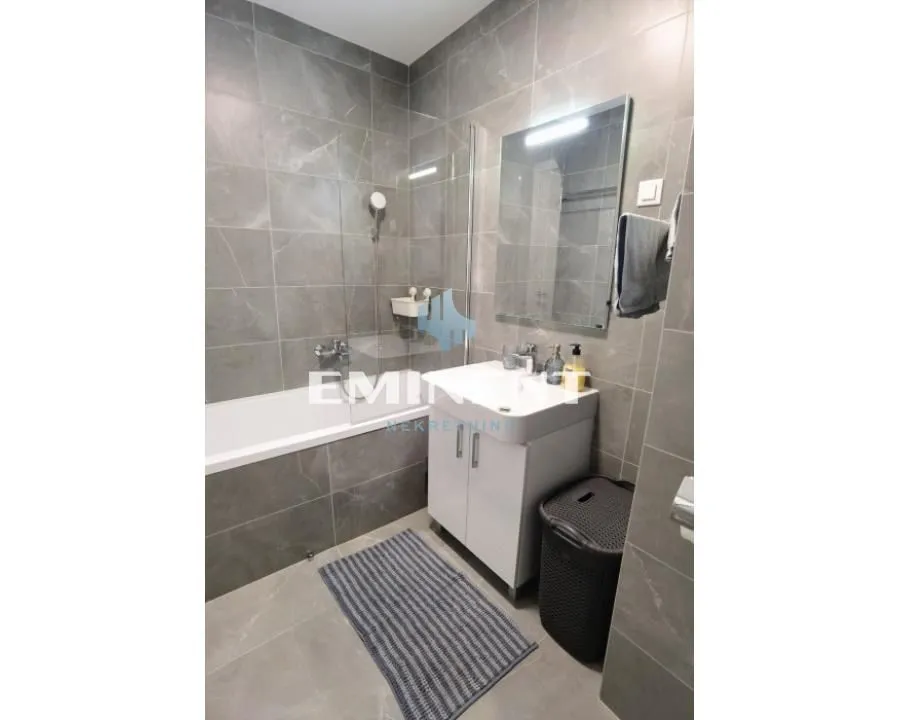 Izdavanje, dvosoban stan, 48m², Novi Beograd Blok 65, Novi Beograd Sve Podlokacije