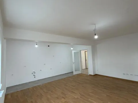 Prodaja, trosoban stan, 105m², Stari Aerodrom, Podgorica - image 5